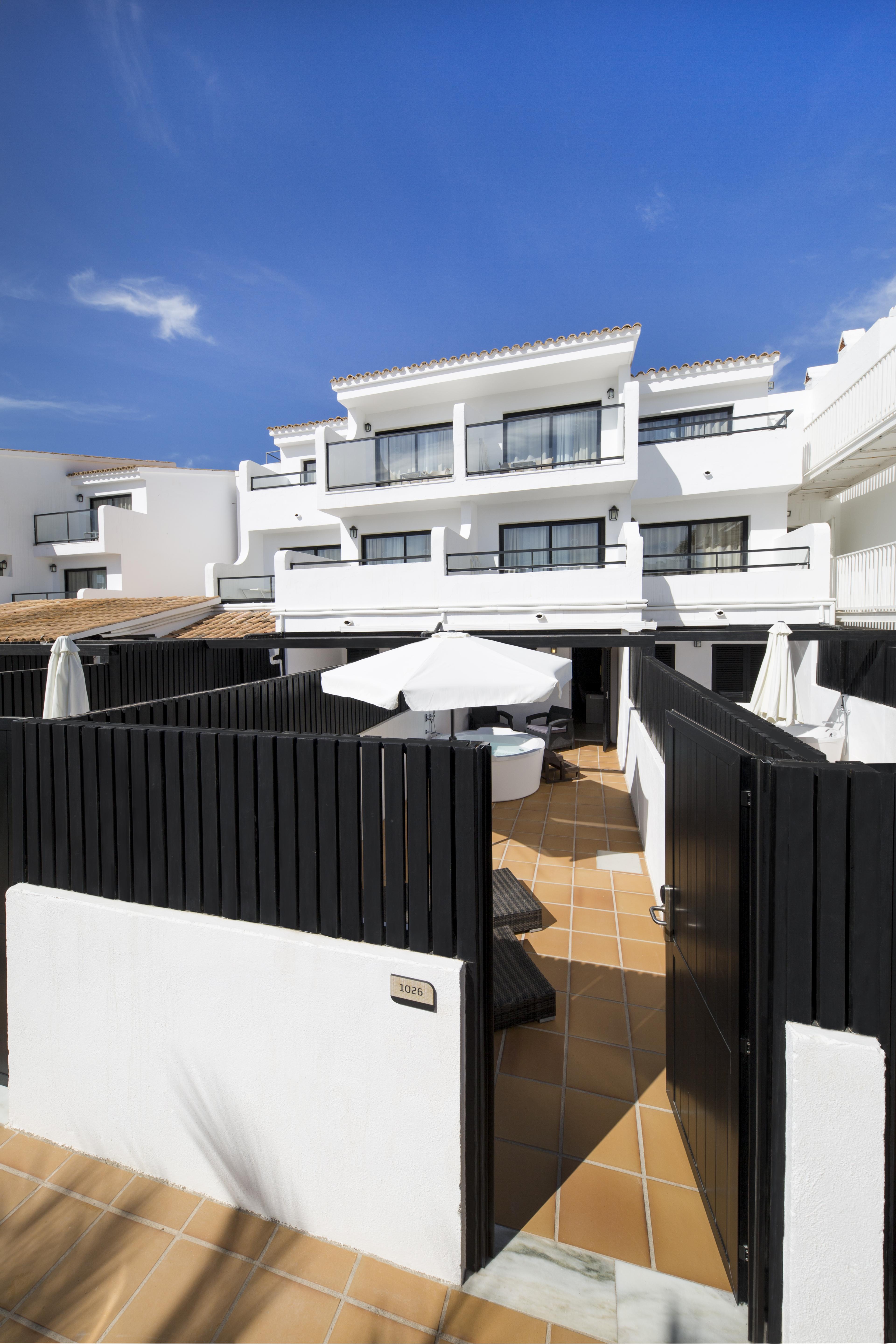 Fergus Style Bahamas (Adults Only) Ξενοδοχείο Playa d'en Bossa Εξωτερικό φωτογραφία